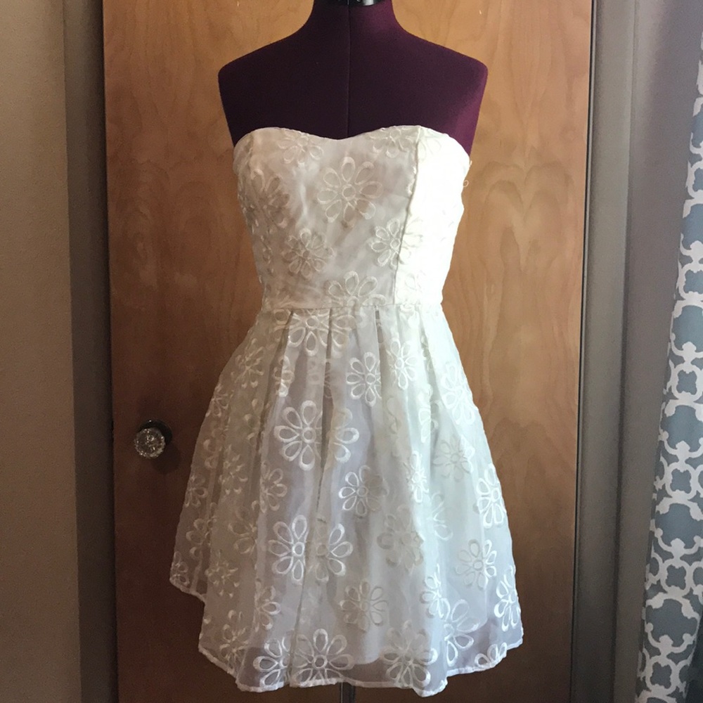 Women's white party dress